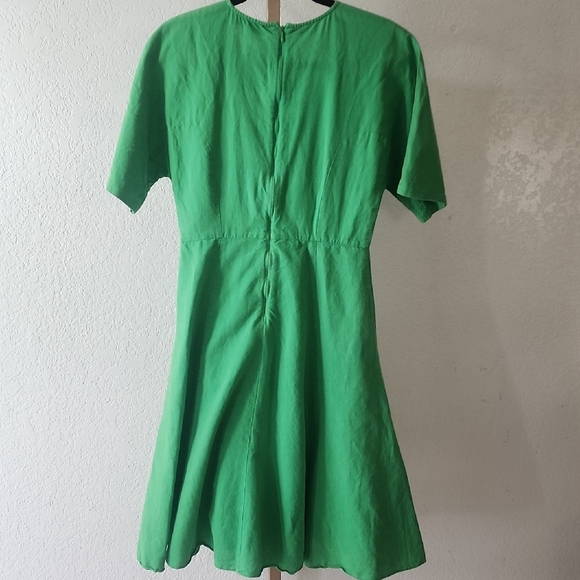 Chic Green V-Neck Mini Dress - Picture 5 of 5